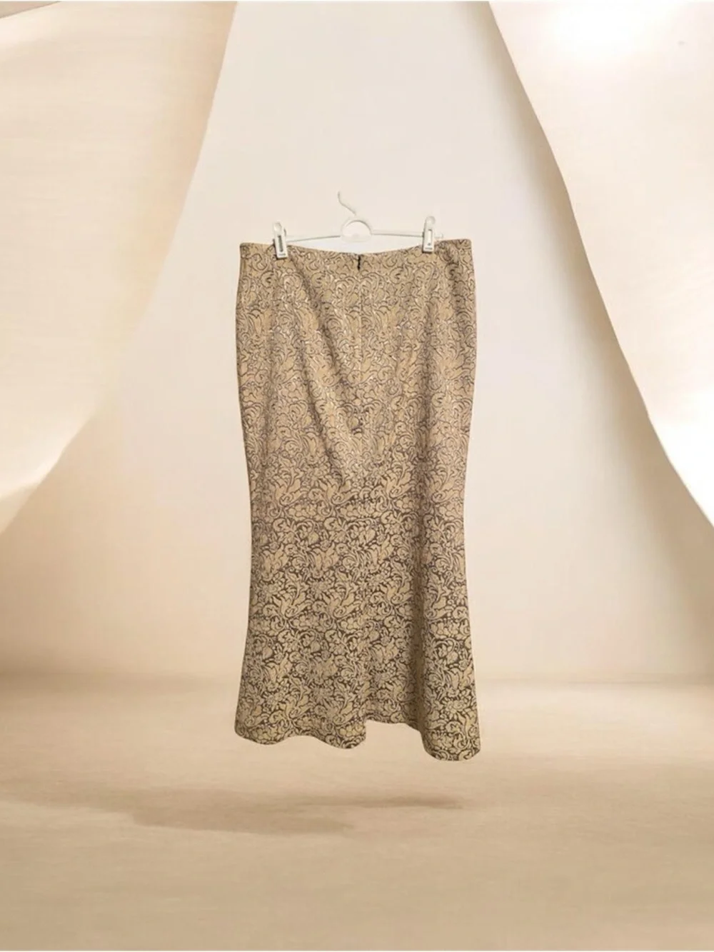 Stunning Nicowa Floral Patterned Skirt, Women’s Size 10, made in Italy - Picture 2 of 8